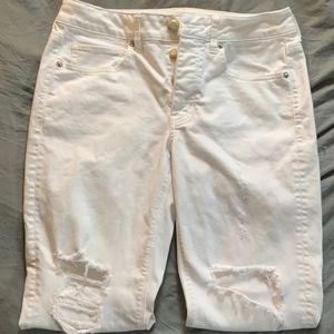 AE White TomGirl Mom Jean's